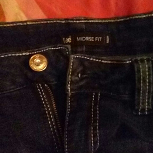 Jeans - Picture 2 of 3